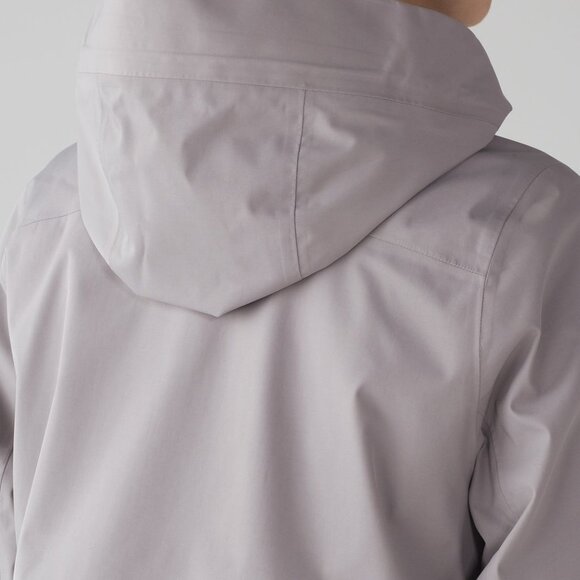 Lululemon Everyday Getaway Jacket Dark Chrome – VEUC! – Size 8 - Picture 13 of 15